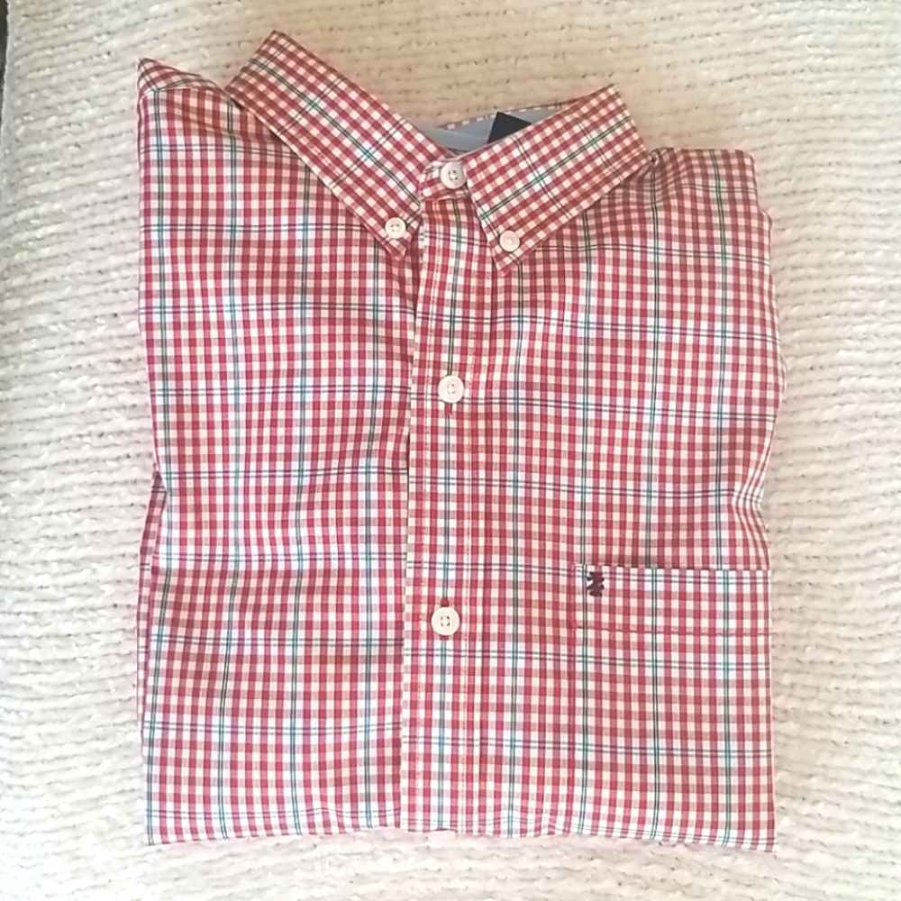 Men's Izod long sleeve button down.  M. EUC